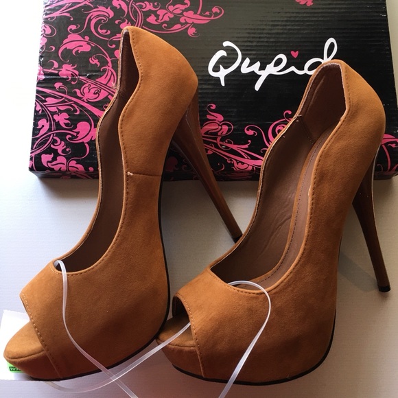 Qupid Shoes - 🕊Rust velvet Qupid heels